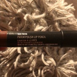 MAC Patent Polish SULTANA Lip Pencil
